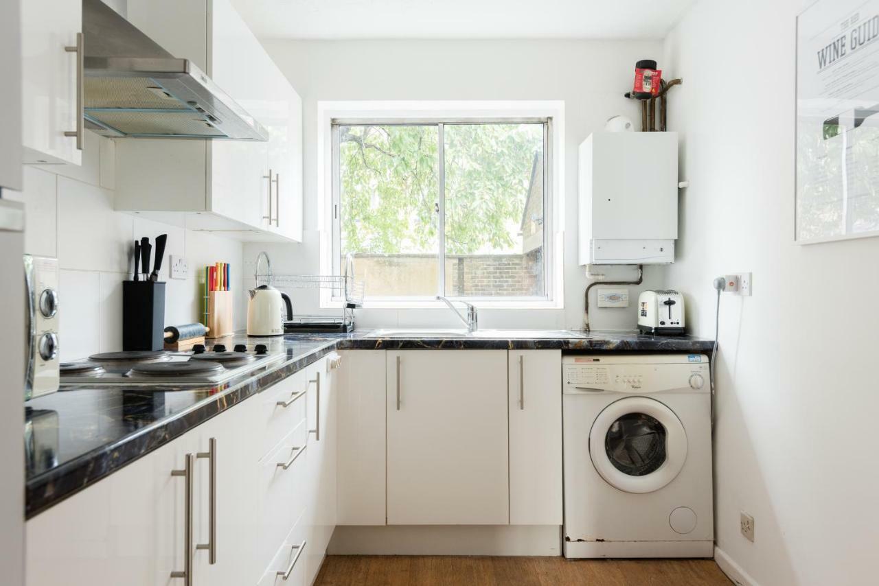 The Century Chalet - Contemporary 2Bdr Townhouse With Parking Apartment Oxford Bagian luar foto