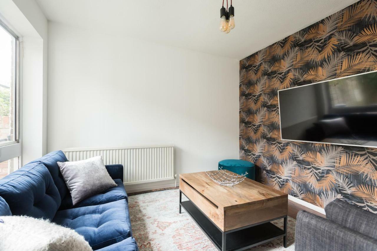 The Century Chalet - Contemporary 2Bdr Townhouse With Parking Apartment Oxford Bagian luar foto